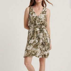NWT Lucky Brand Zoe Floral Wrap Dress Size XL